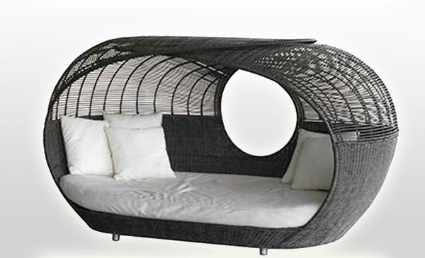 Outdoor Wicker Canopy Bed - Hawa Mahal